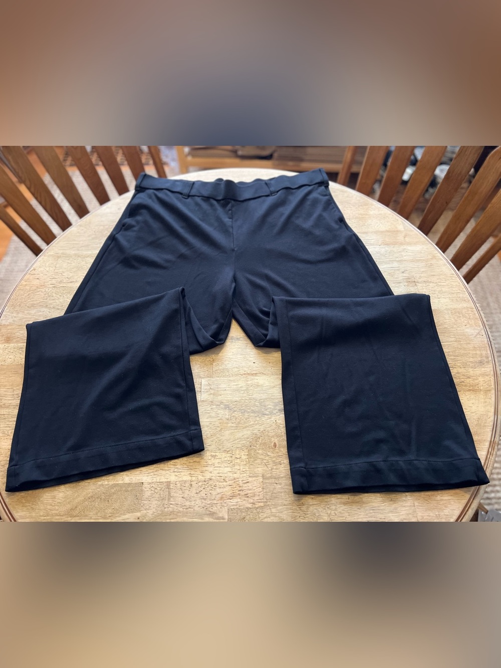 So Comfortable Black Wide-Leg Knit Trousers Pants Front and Back Pockets